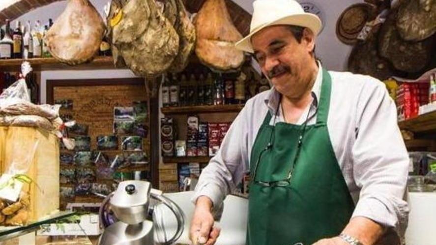 Commerciante investito e ucciso a Cecina, conducente a processo: tra le parti offese anche l’amica della vittima