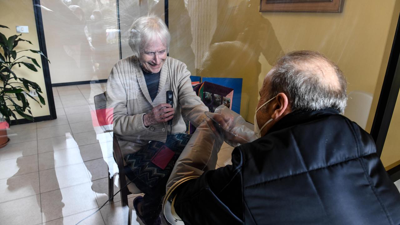 Inaugurazione e primo utilizzo della stanza degli abbracci (foto Fiorenzo Sernacchioli)