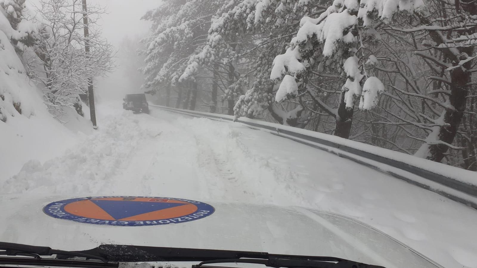 Carrara, chiusa fino a giovedì 7 gennaio a mezzogiorno la strada per Campocecina 