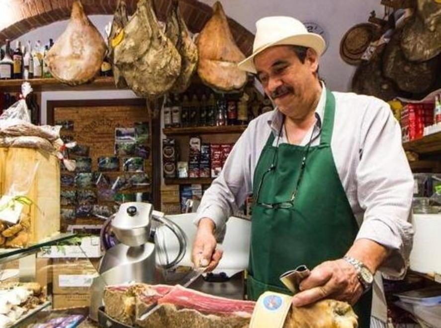 «Era un trascinatore del paese» Tutta Sassetta piange “Zio Flavio”