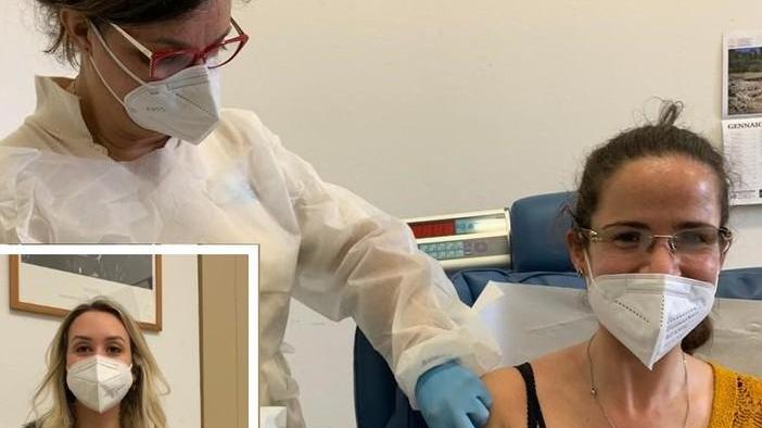 Iniettati i primi vaccini «Spezziamo questo incubo»