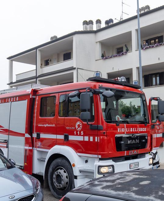 Canna fumaria a fuoco Paura in un’abitazione