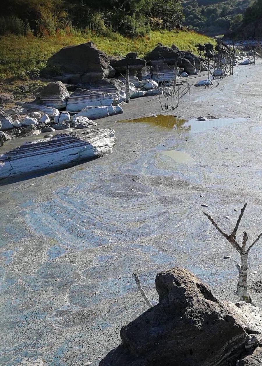 Milano o Alghero per risanare il lago 