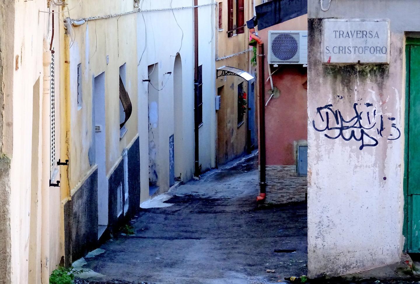 Nel centro storico di Sassari «spaccio e party tutte le notti» 