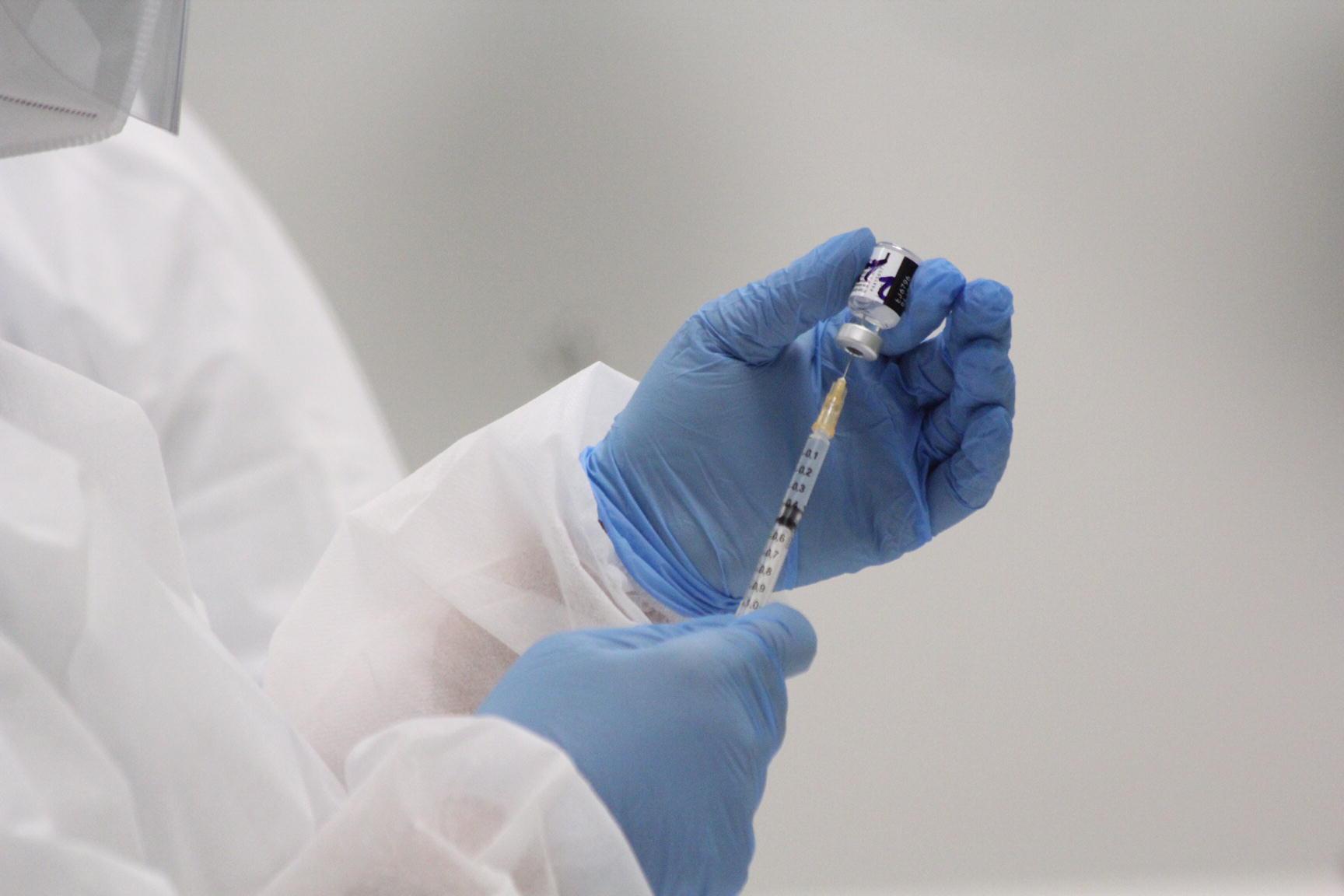 Vaccinati 690 ospedalieri livornesi da inizio anno: «In una settimana saremo a quota 2000» 