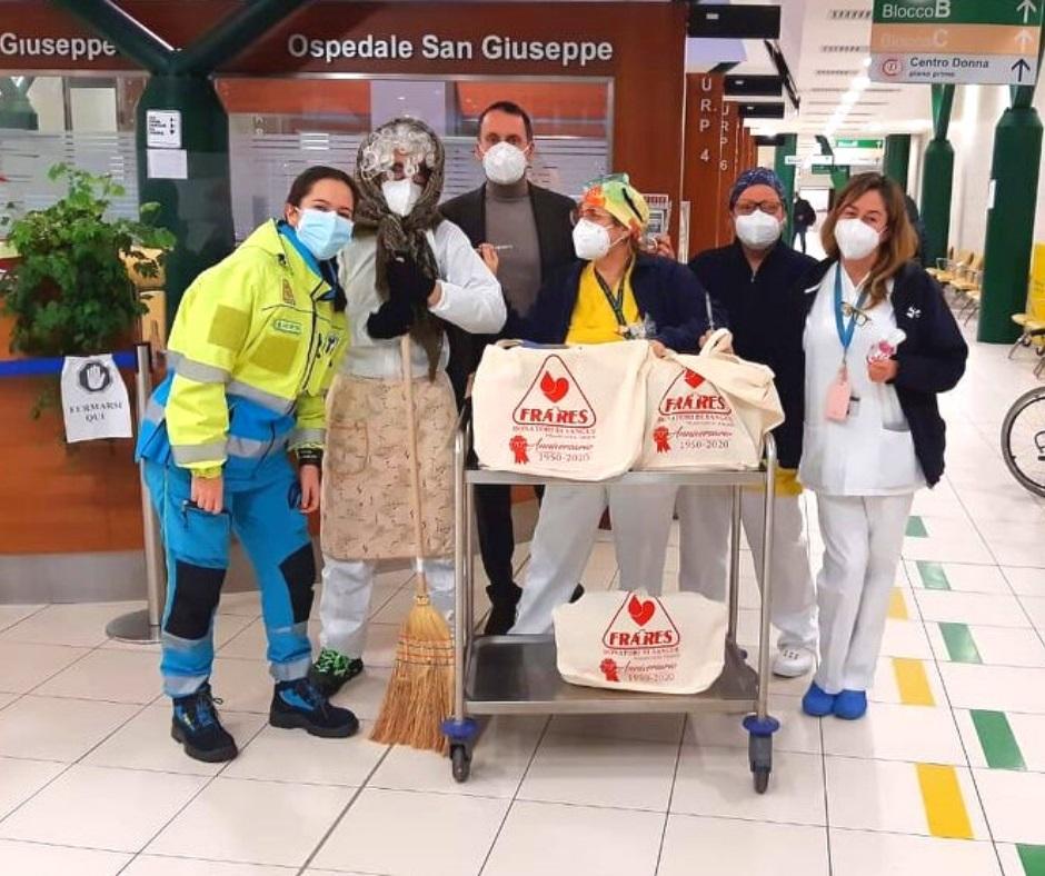 La Befana della Misericordia di Empoli e del Gruppo Frates all'ospedale San Giuseppe