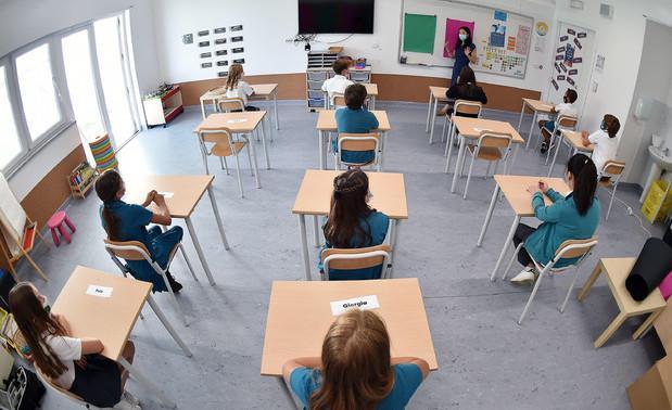 Scuola, caos riaperture: incertezza anche per la Sardegna 
