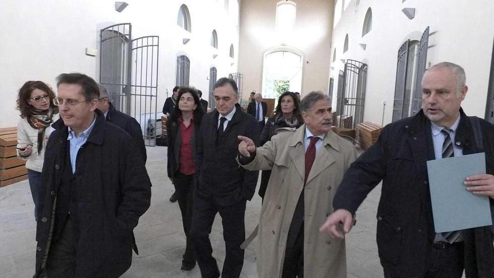 Enrico Rossi nell’area dei Vecchi Macelli nel novembre 2014