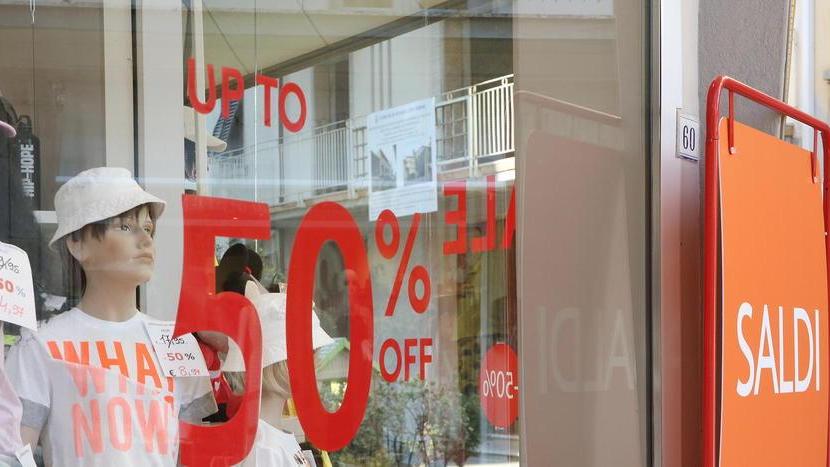 I saldi non partono ma le promozioni sì