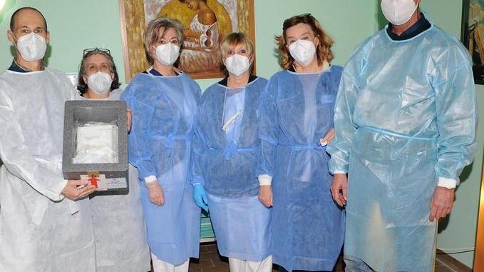 Vaccini, completato ieri il primo turno nelle Rsa