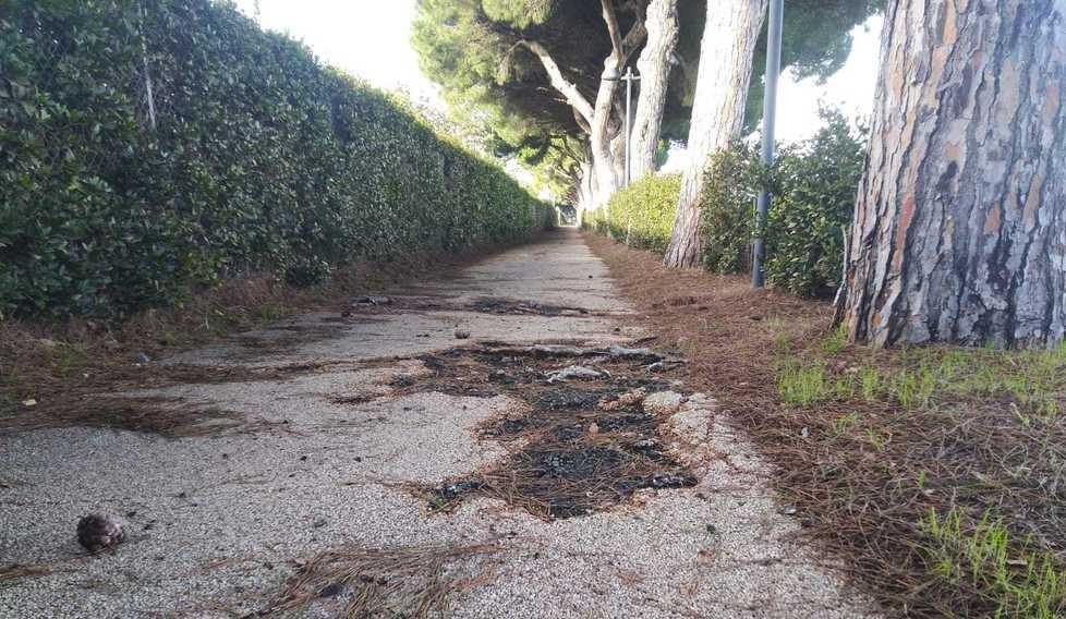 Nella zona camping si rifà la pista ciclabile 