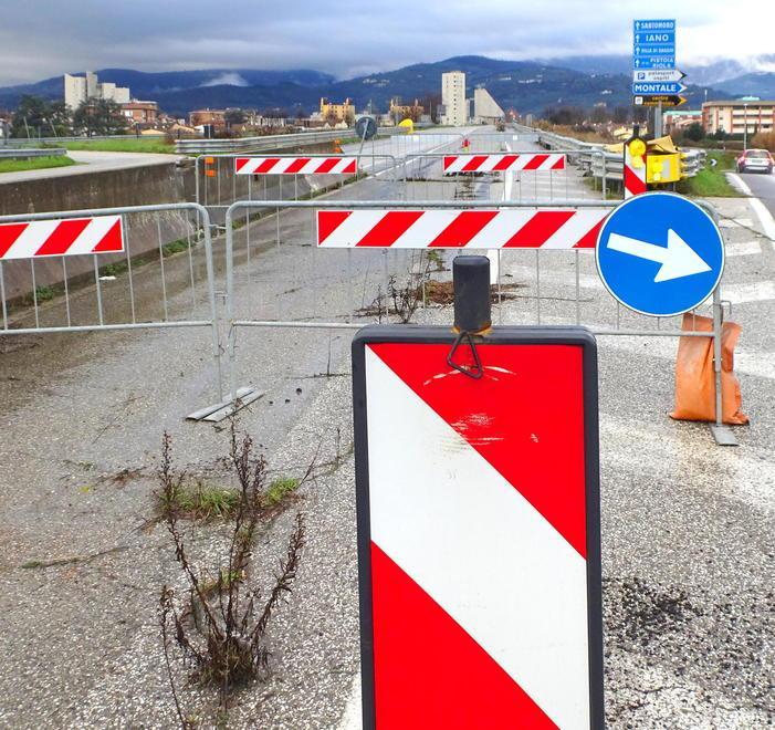 Tre mesi di lavori per sostituire i giunti di dilatazione usurati 
