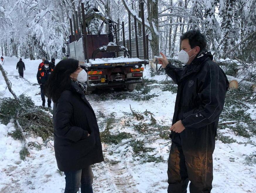 La statale rimane chiusa nevica anche a bassa quota 