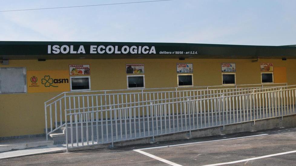 Stop all’abbandono dei rifiuti Telecamere all’isola ecologica