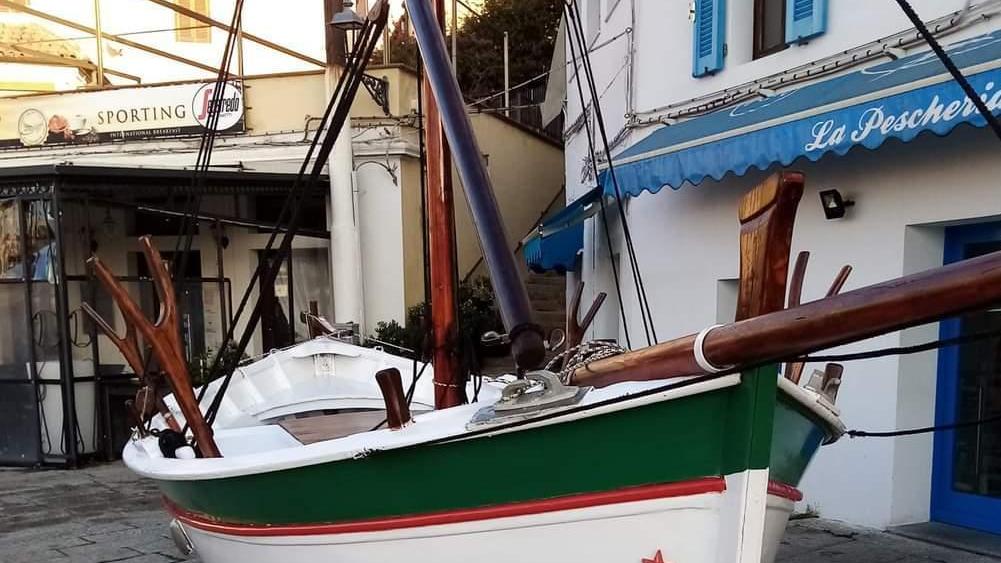 Cinque vele latine illuminano le feste dell’arcipelago