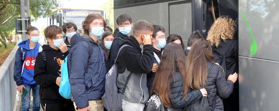 «Scuola, ancora bloccate le assunzioni promesse per mancanza di fondi» 