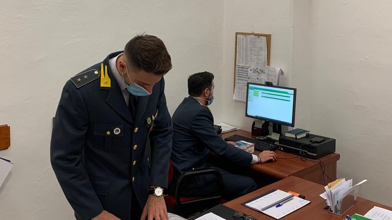 Militari della Prima compagnia della guardia di finanza di Livorno
