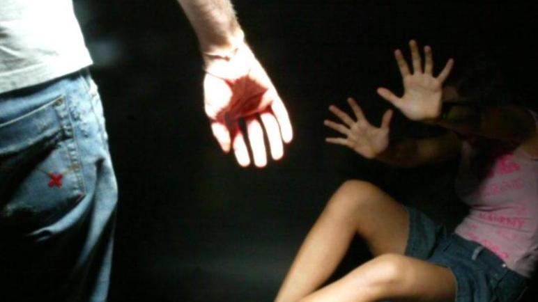 Molestie sessuali, indagato l’amico di famiglia