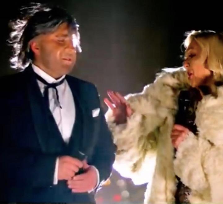 Bocelli annunciato come ospite di una tv polacca, ma sul palco va un sosia 