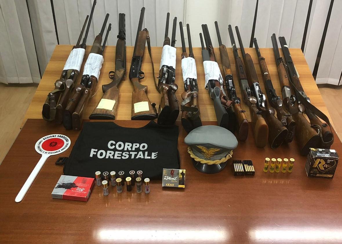 Bracconaggio, maxi operazione del Corpo Forestale: 14 persone nei guai