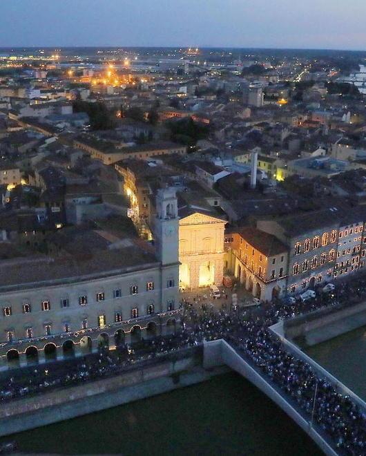 La luminara di San Ranieri a Pisa (foto Muzzi)
