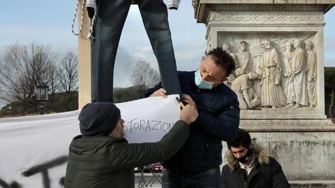 «Aiutateci, siamo nei guai» La rabbia delle partite Iva