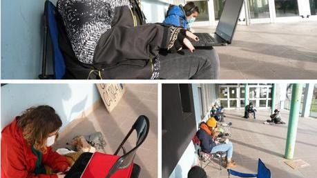 Coperte e portatili contro la solitudine «Vogliamo tornare nelle nostre aule»