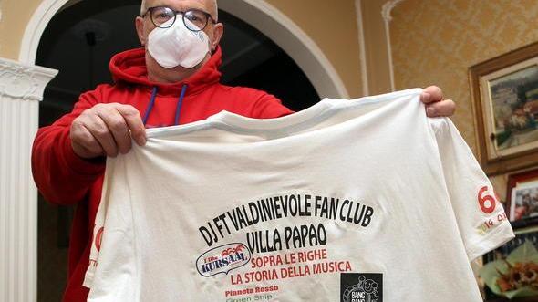 Un fan club e cene-evento con centinaia di persone