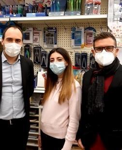 Due giovani fratelli rilanciano l’edicola