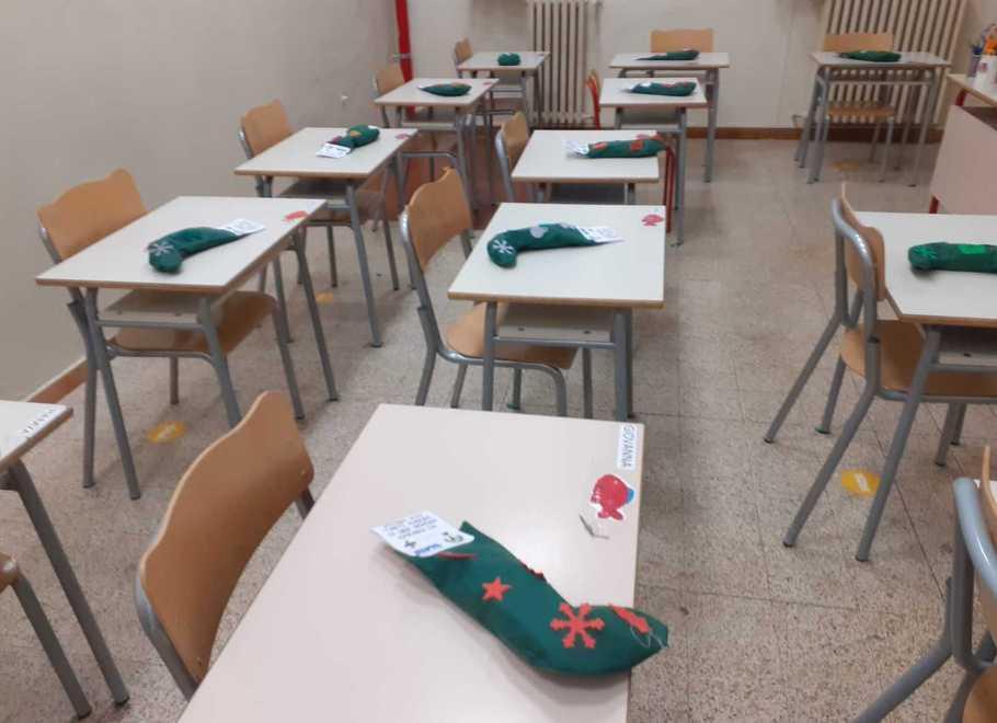 Le calze della Befana distribuite a tutte le scuole