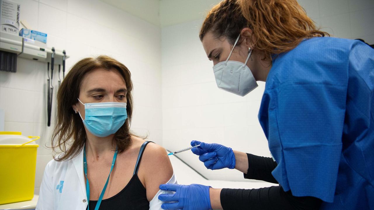 Covid, a Olbia arrivano altre 1200 dosi di vaccino