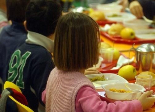 «Si può mangiare a scuola il pasto portato da casa» 