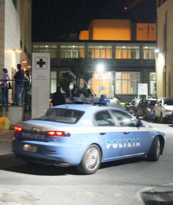 Entra al pronto soccorso col coltello: denunciato