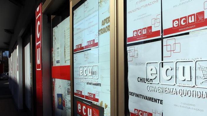 Supermercato in via Cairoli ora la chiusura è definitiva