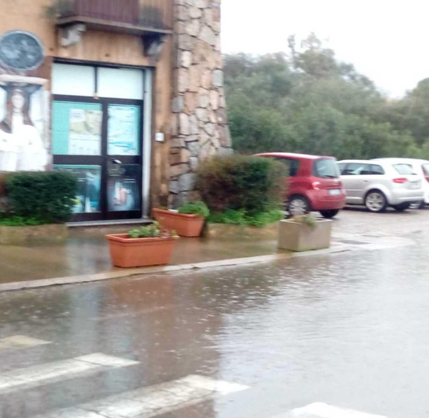 Arbatax, strade allagate dopo le piogge 