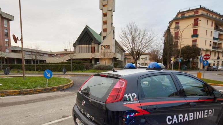 Perde una mano per l’esplosione di un petardo