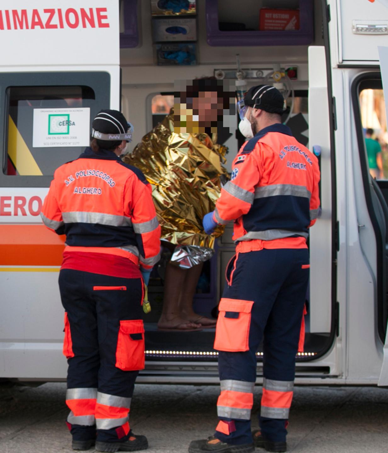 I volontari del 118: «Nel Sassarese nessun vaccinato» 