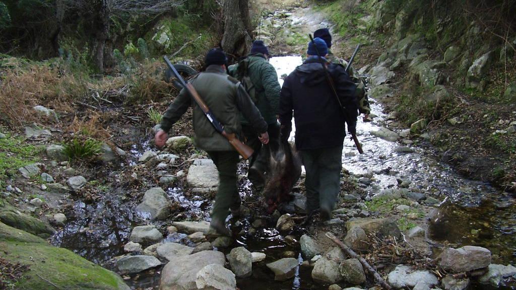 In Sardegna il Covid non ferma i cacciatori: è polemica