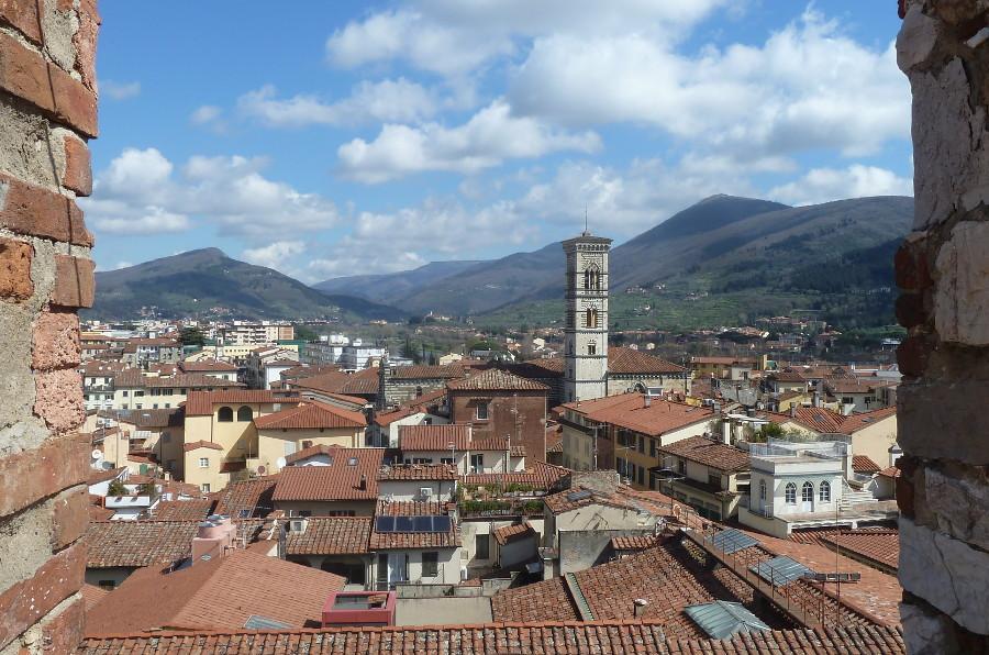 Una veduta del centro storico di Prato