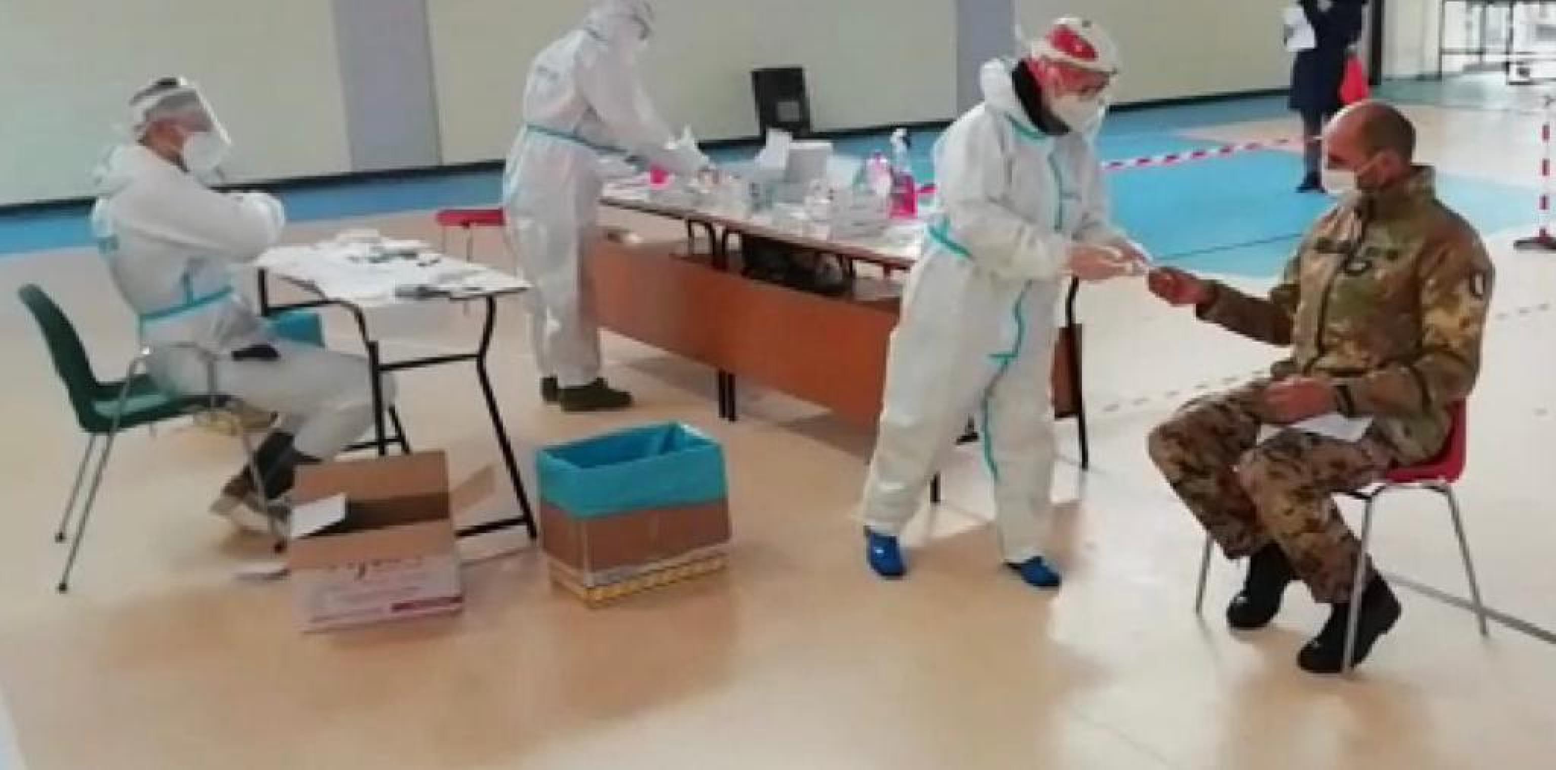 Screening in Ogliastra, nella prima giornata della 2a fase 97 positivi su 14700 test