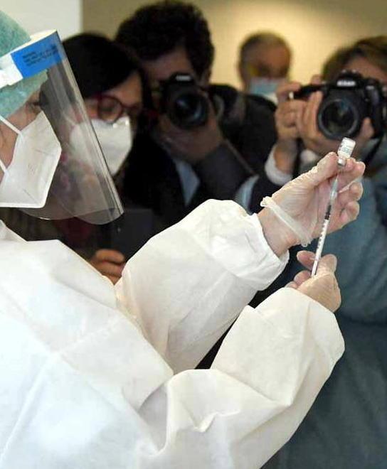 Il Covid fa un altra vittima in provincia Crescono i ricoveri, anche in Intensiva 