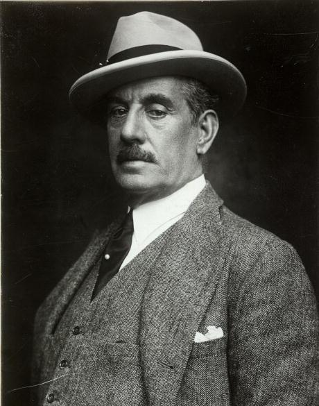 «Da lì posso vedere il mare» In vendita la villa di Puccini che fa gola a molti stranieri 