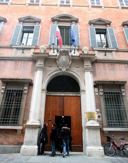 Misure per favorire gli studenti colpiti dall’alluvione del Panaro
