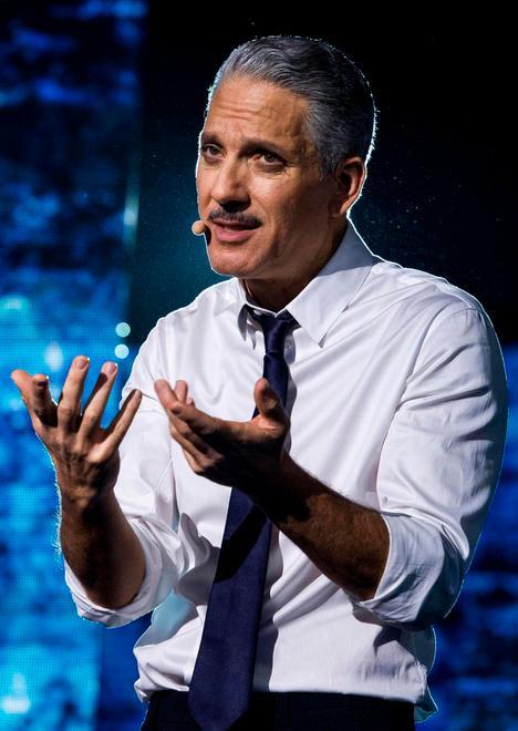 Il sogno di Fiorello diventa televisione L’attore sulle orme di papà e Modugno 