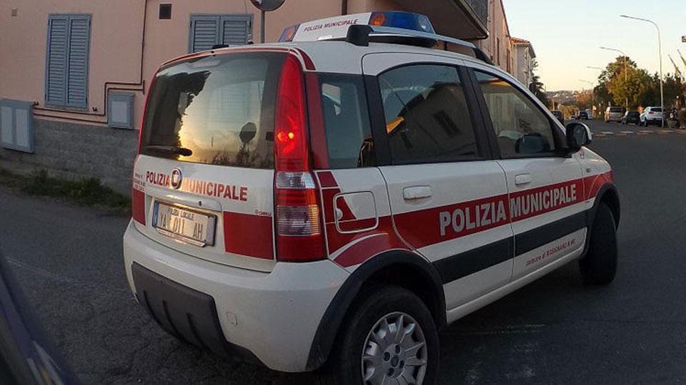 Bimbi al compleanno non autorizzato, multa da 400 euro per quattro genitori 
