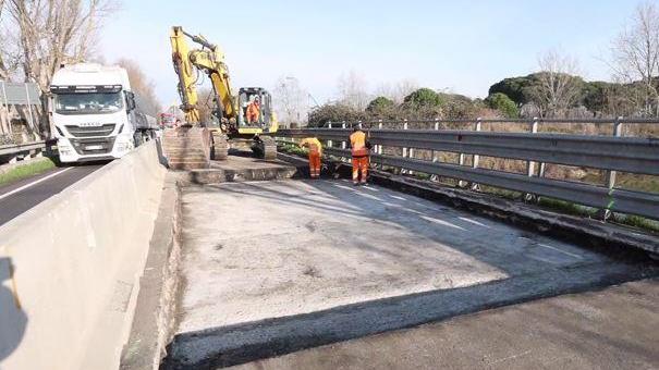 Lido Spina, senso unico alternato per lavori sulla Romea