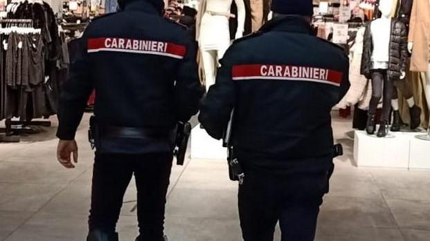 Ferrara, ricatto hard all’amante della ex moglie. Ma era tutto inventato