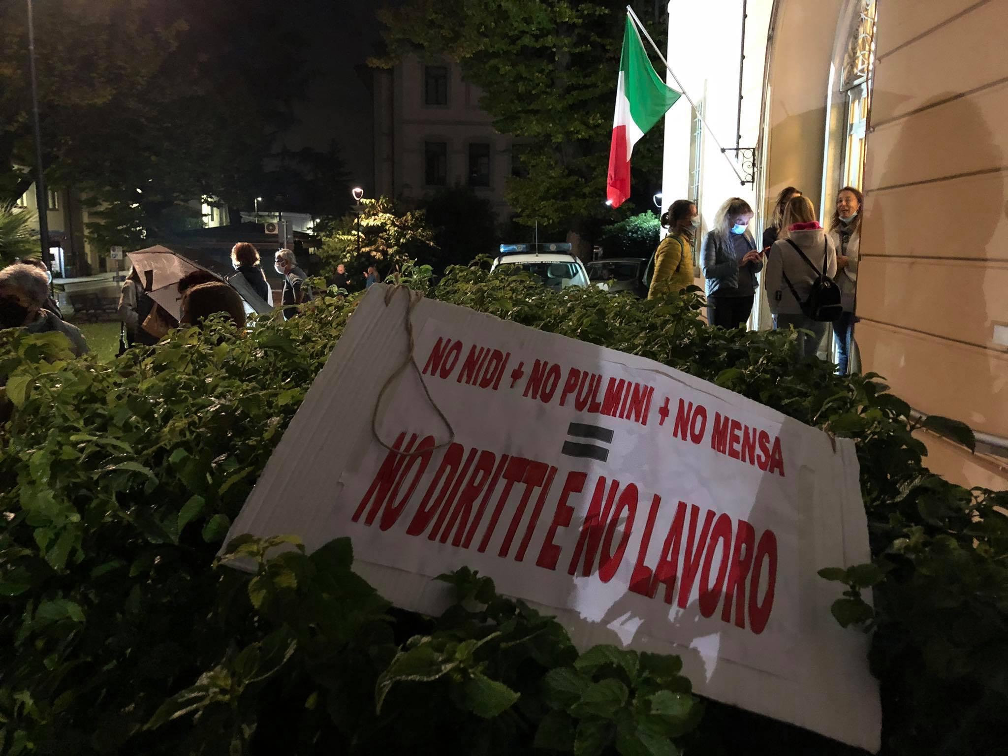 Rimangono senza lavoro 22 operatori delle mense 