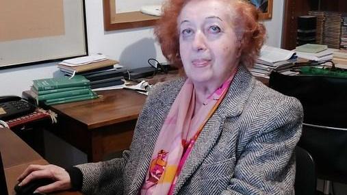 Si mantiene giovane parlando in tedesco: a 87 anni scrive libri e organizza eventi a Cecina