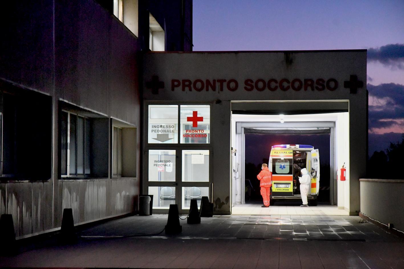 Covid, 468 dosi di vaccino all'ospedale di Oristano